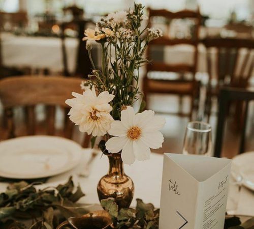 DIY Bride Greenery and White Flowers (4)